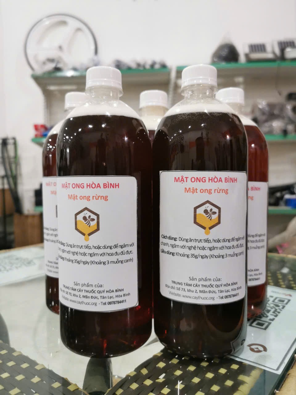 Mật ong rừng Hòa Bình nguyên chất tự nhiên