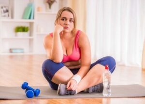 Chỉ 15 phút với những bài tập thể dục giảm cân tại nhà đơn giản